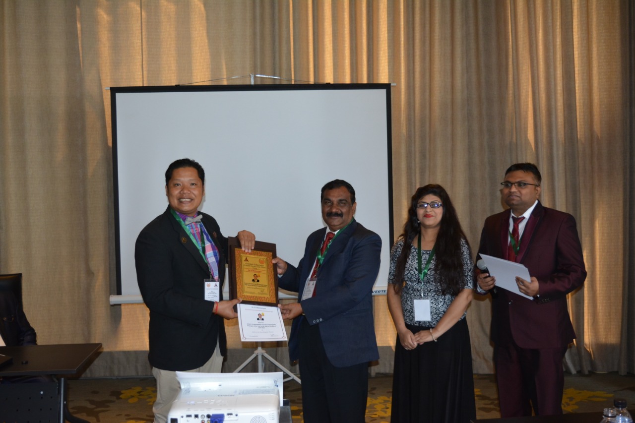 WCISE’19 International Award for Distinguish Principal